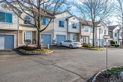 502 Park Pl, Springfield NJ  07081-3504 exterior