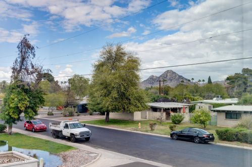 5750 10th St, Phoenix AZ  85014-2270 exterior