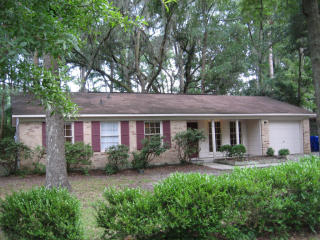 956 Savage Rd, Charleston, SC 29414-5656