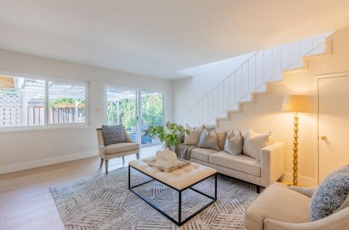 1069 Homestead Rd, Sunnyvale CA  94087-5156 exterior