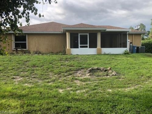 4730 22nd Ave, Naples, FL 34117-9299