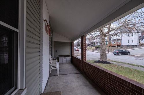 725 10th Ave, Whitaker PA  15120-1922 exterior