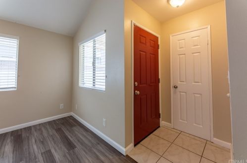 610 Almond Ave, Long Beach CA  90802-1746 exterior