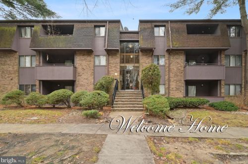 2324 Old Stone Mill Dr, East Windsor, NJ 08512-2220