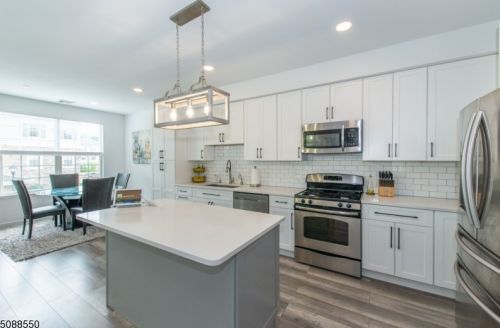 312 Rotando Way, Greystone Park, NJ 07950-2953