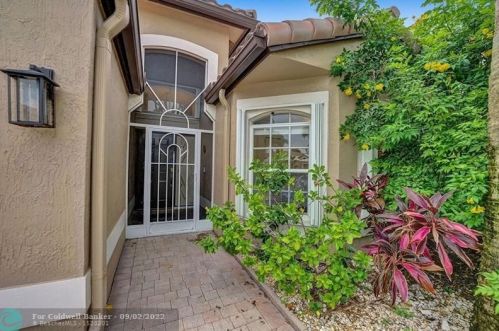 6607 Sherbrook Dr, Boynton Beach, FL 33437-6406