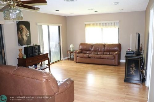 14956 Wildflower Ln, Delray Beach FL  33446-1624 exterior