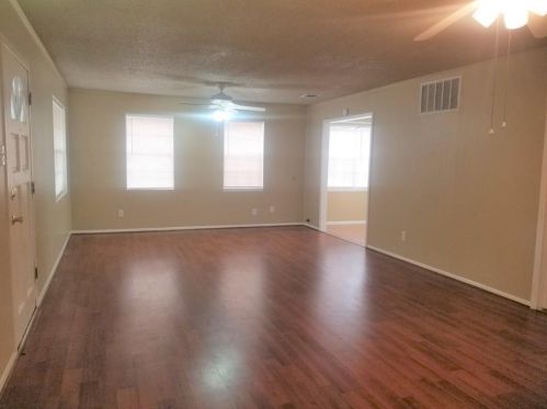 1405 George St, Richmond, TX 77471-3143