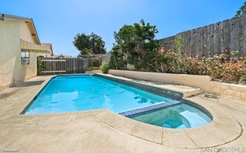 8211 Elston Pl, San Diego CA 92126-2213 exterior