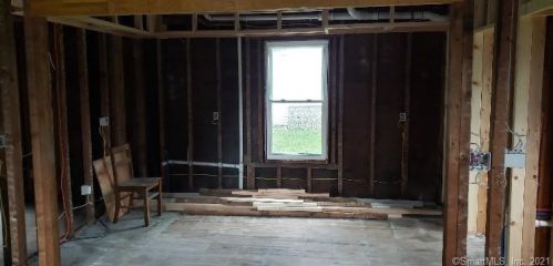 197 Vauxhall St, United States Coast Guard Ac CT  06320-3823 exterior