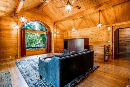 2015 Perch Pl, Willits CA  95490-8464 exterior