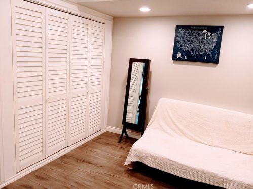 1740 Interlachen Rd, Seal Beach CA  90740-4288 exterior