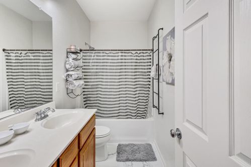 11837 Windham Way, Rancho Cordova CA  95742-8099 exterior