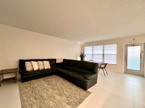 102 Greenbrier C, West Palm Beach FL  33417-2331 exterior