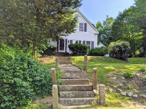 622 Turnpike Rd, New Ipswich, NH 03071-3741