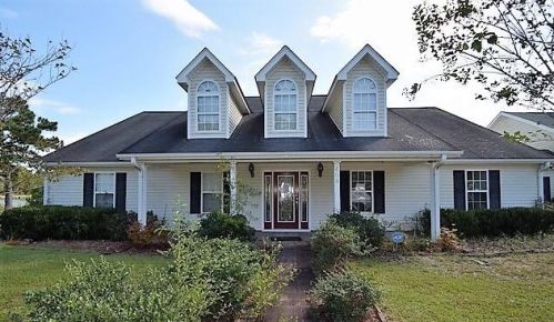 408 Dr Roberts Dr, Defuniak Springs, FL 32433-7748