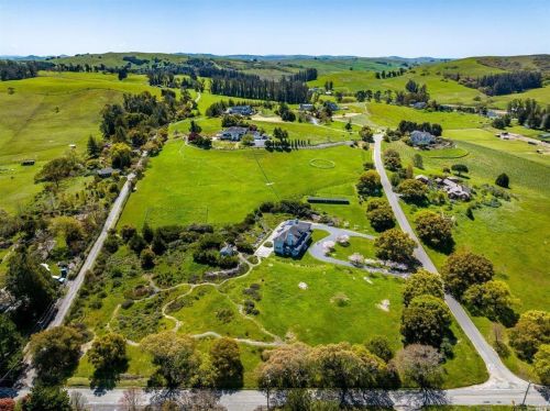6301 Highland Pl, Sebastopol CA  95472-6100 exterior