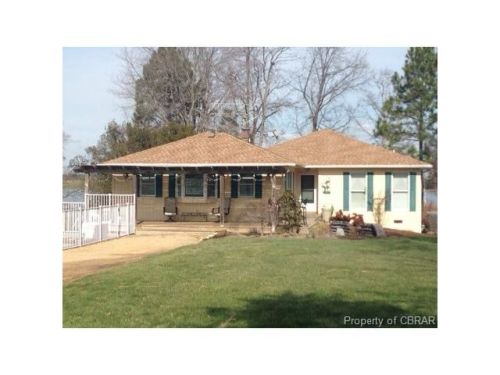 407 Sun Beau Cir, Urbanna VA  23175 exterior