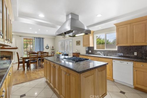24409 Neece Ave, Torrance CA  90505-6523 exterior