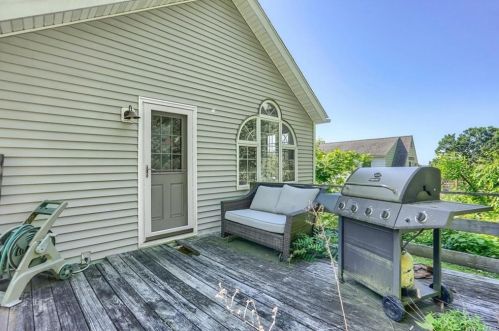 3 Hemlock Dr, Mahopac NY  10541-5357 exterior