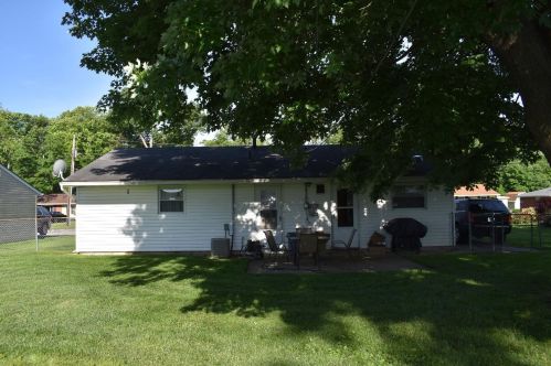 380 Forest Lake Dr, Wilmington OH  45177-1012 exterior