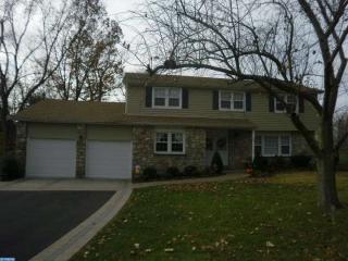 1400 Strathmann Dr, Southampton, PA 18966-4363