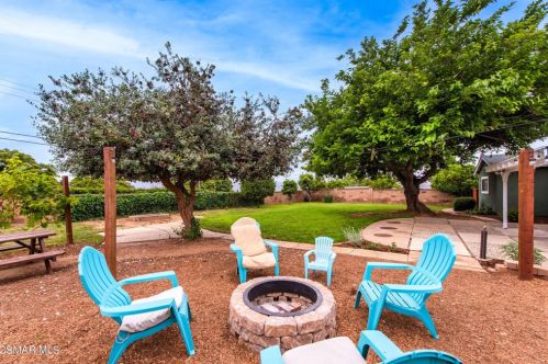 3360 Big Spg Ave, Simi Valley CA 93063-1316 exterior