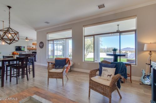 34212 10 St, Phoenix AZ 85085-9216 exterior