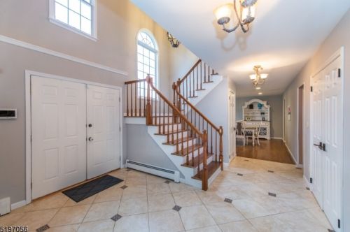 9 Memory Ln, Dover NJ  07869-4205 exterior