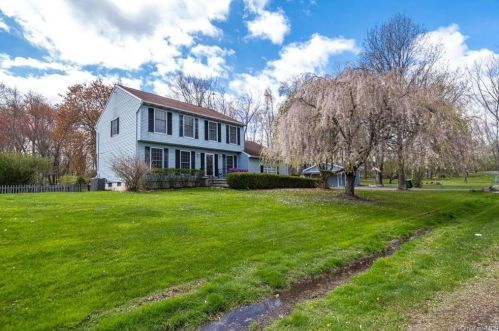 47 Arbor Rd, Camp Bell Hall, NY 10916-3018
