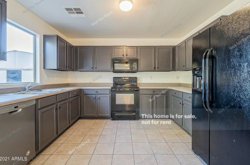 1978 Connemara Dr, San Tan Valley, AZ 85140-5183