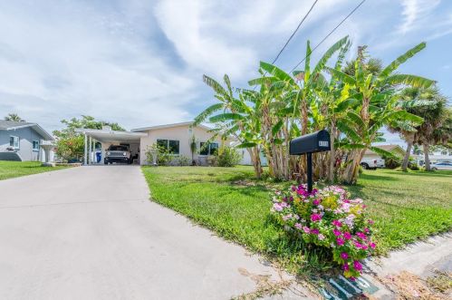 4116 Headsail Dr, New Port Richey, FL 34652-4464