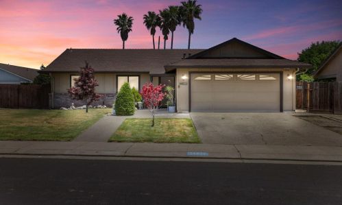 14822 Pueblo Dr, Manteca CA  95336-2550 exterior