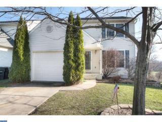 120 Wesley Ln, Romansville, PA 19320-3075
