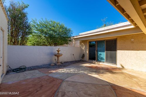 7204 Camino Vecino, Tucson AZ 85715-3418 exterior
