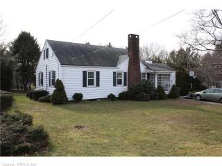 139 Killian Ave, Bridgeport, CT 06611-4119