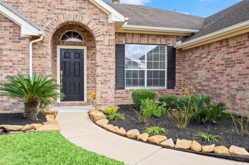 18710 Aberdeen Hollow Ln, Tomball, TX 77377-3589