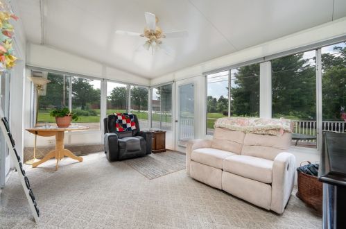 531 Leech Ave, Saltsburg PA  15681-8916 exterior