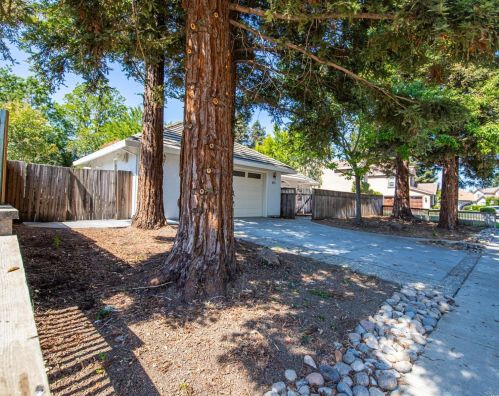 1615 Sequoia Way, Liberty Farms, CA 95620-4409