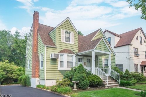 36 Derwent Ave, Verona, NJ 07044-2133