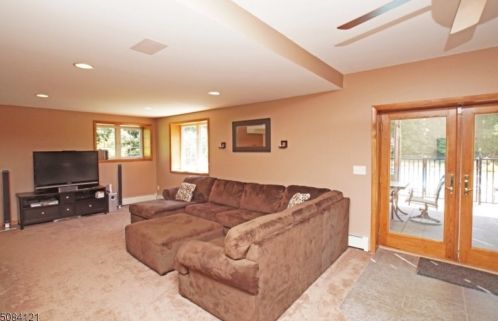 22 Voight Ln, Lafayette NJ  07848-3132 exterior