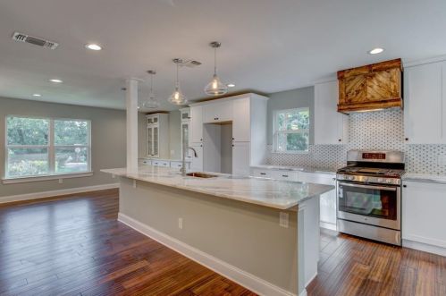 314 6th St, Weatherford, TX 76086-1706