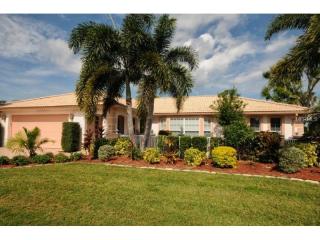 7336 Biltmore Dr, Sarasota FL  34231-7907 exterior