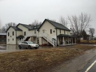 18 Chocorua Rd, Tamworth NH  03886-5017 exterior