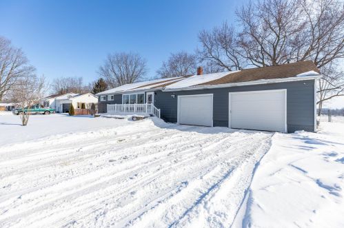 1842 Smeltzer Rd, Marion, OH 43302-7352