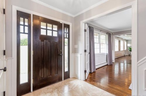 55 Rock Rimmon Dr, Stamford, CT 06903-2826