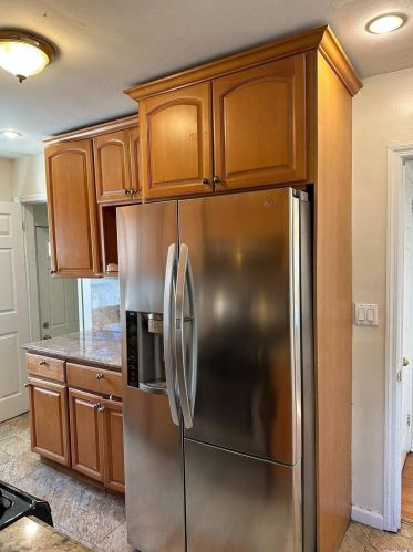 76-29 271st St, New Hyde Park, NY 11040-1422