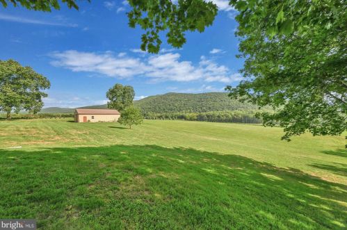 7 Pheasant Run Rd, Molino PA  17961-9183 exterior