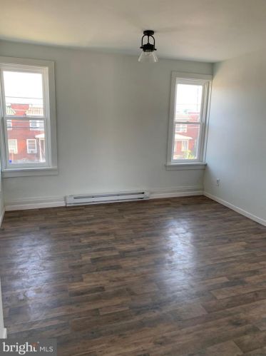 1723 Paxton St, Harrisburg PA 17104-2636 exterior