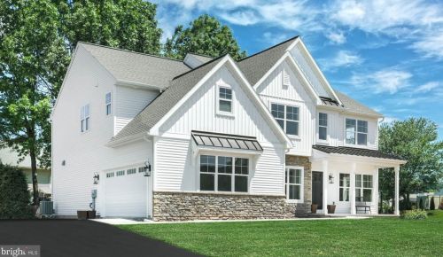 19 Coach Dr, Schoeneck, PA 17578-9355